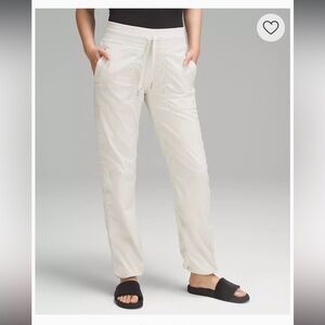 Dance Studio Mid-Rise Pant Regular